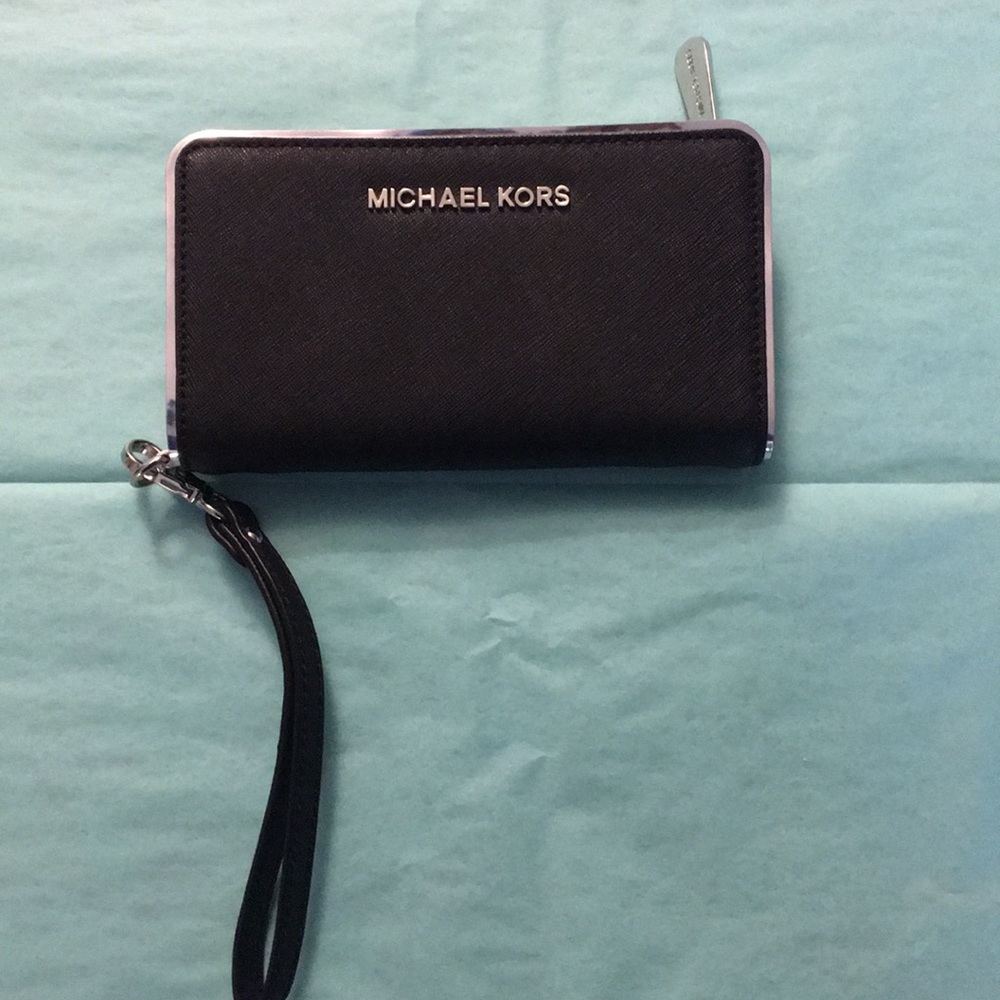 Michael Kors iPhone 5 case wallet wristlet